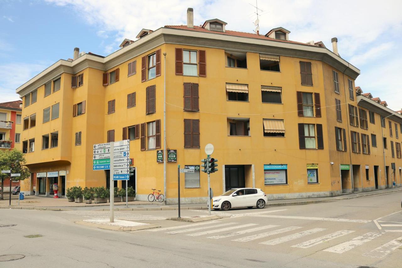 Lovely Apartment Near Canal - Via Foscolo Corsico Exteriör bild